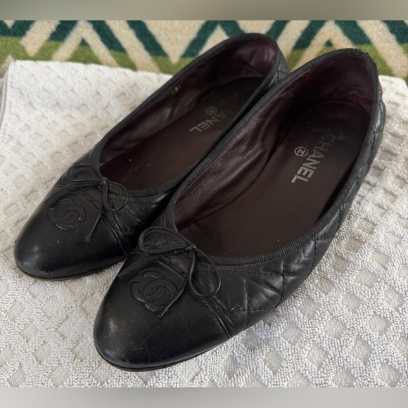 Chanel Quilted Black Leather CC Cap Toe Bow Ballet Flats Size 40 US 10 *READ* - Picture 1 of 16